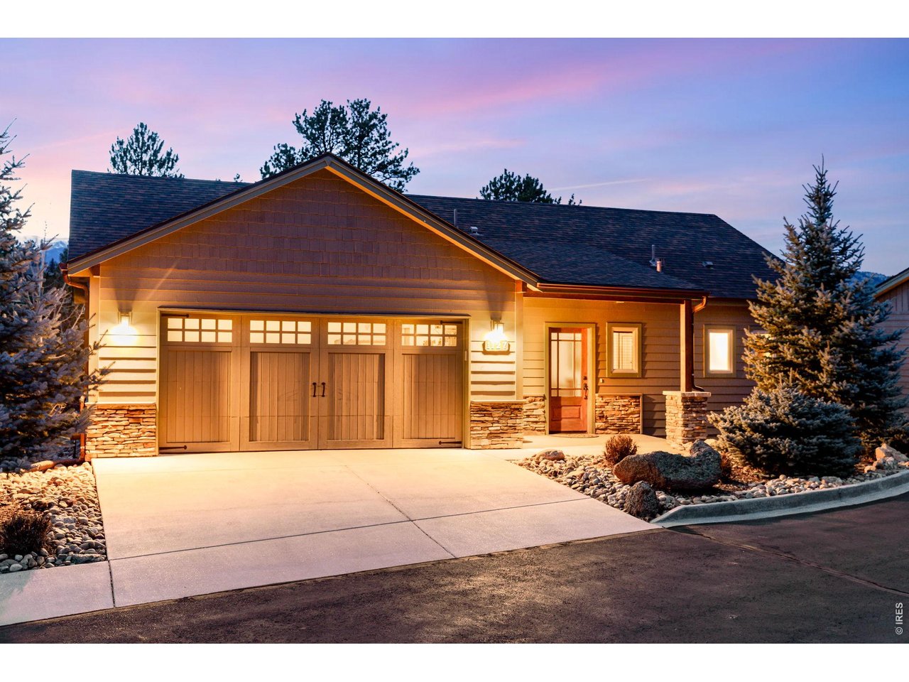 1127 Fish Creek Road Estes Park, CO 80517 - Photo 5 of 50 Concrete driveway