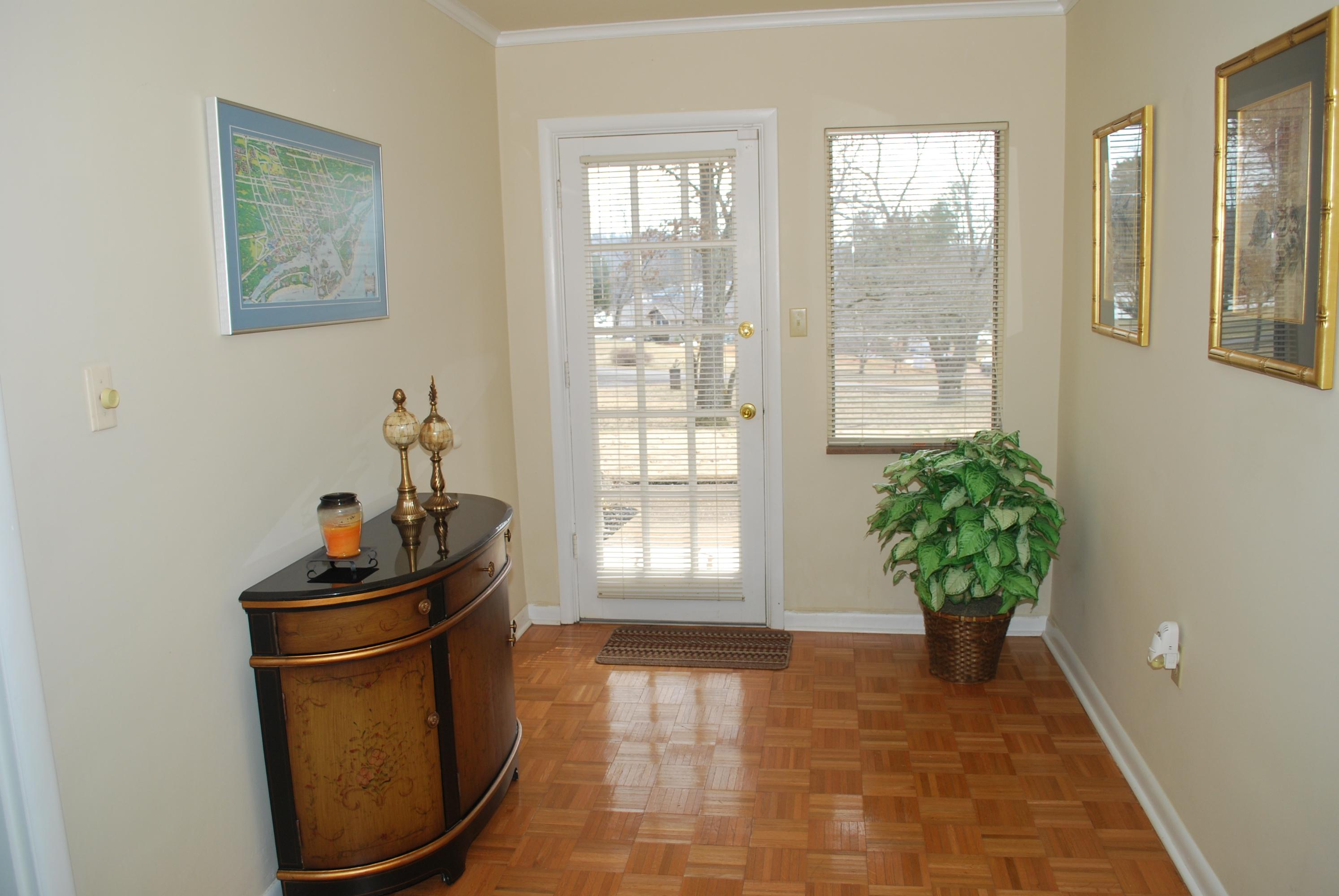 Foyer topside