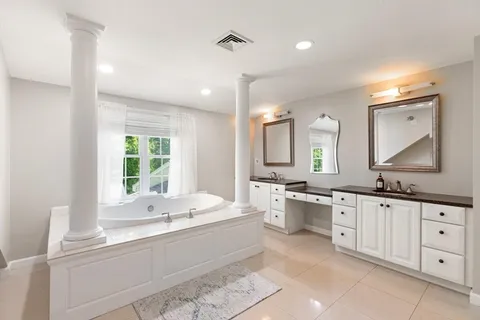 $899,900 | 5 Satucket Road, Rockland, MA 02370
