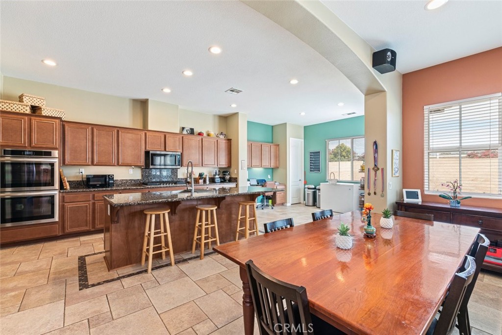 17970 Wildwood Creek Road Riverside, CA 92504 - Photo 14 of 54