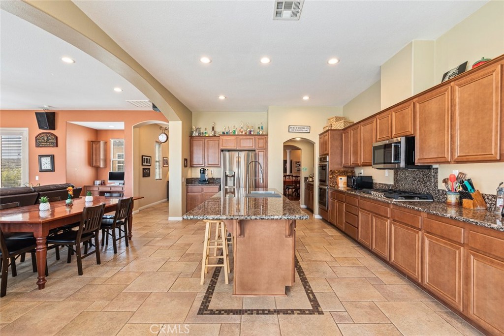 17970 Wildwood Creek Road Riverside, CA 92504 - Photo 16 of 54