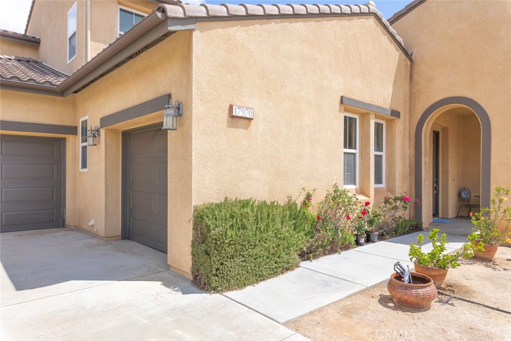 17970 Wildwood Creek Road Riverside, CA 92504 - Photo 8 of 54