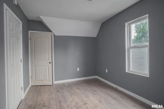 $99,900 | 617 6th Avenue South, Clinton, IA 52732