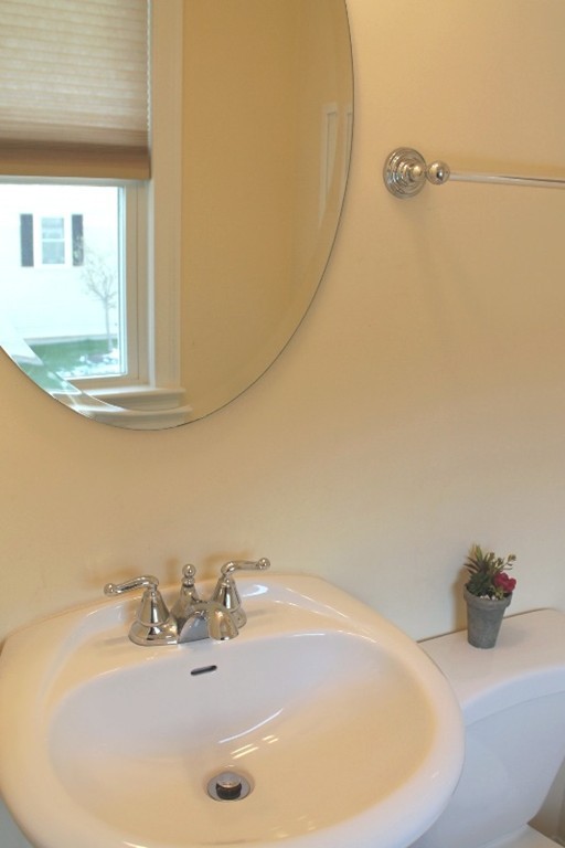 341 Marrett Road, Unit 6 Lexington, MA 02421 - Photo 15 of 25