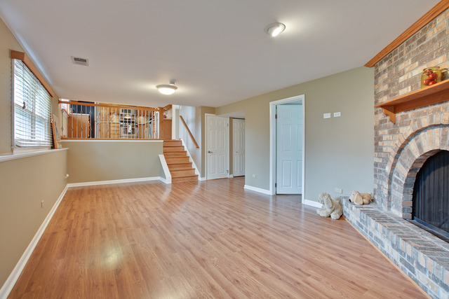 75 Downing Road Buffalo Grove, IL 60089 - Photo 12 of 25 Gallery Image 12