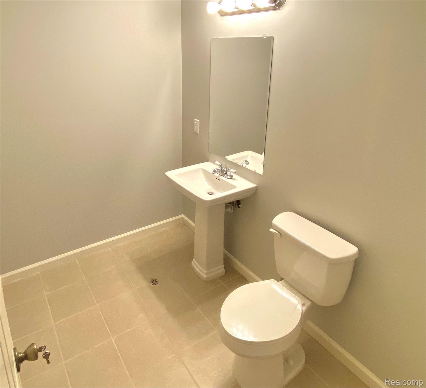 1703 Milverton Road Troy, MI 48083 - Photo 42 of 46 Basement Bathroom