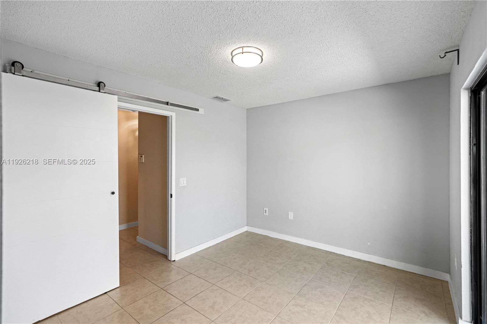 9568 Boca Gardens Parkway, Unit B Boca Raton, FL 33496 - Photo 31 of 71 a view of an empty room