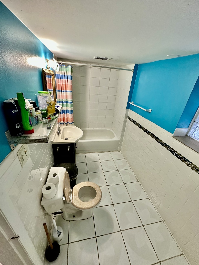 2171 North Mobile Avenue Chicago, IL 60639 - Photo 11 of 12