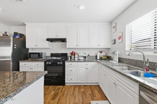 $484,900 | 3567 Garnet Lane, Lancaster, CA 93535