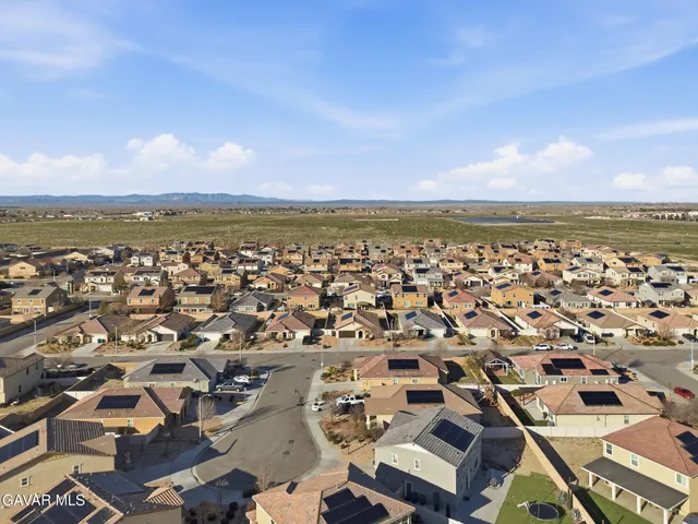 $484,900 | 3567 Garnet Lane, Lancaster, CA 93535