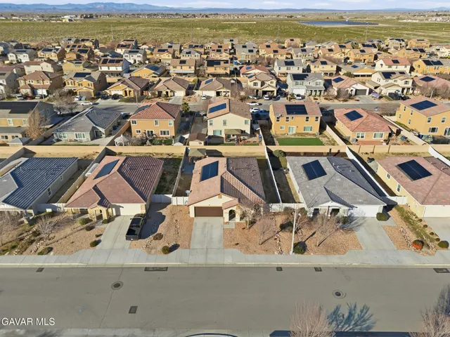 $484,900 | 3567 Garnet Lane, Lancaster, CA 93535