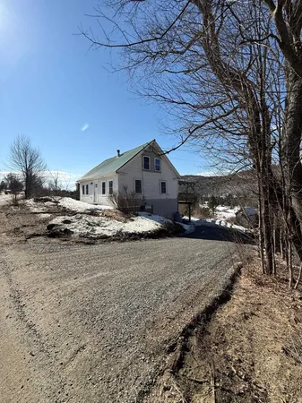 $289,000 | 1110 Creek Road, Albany, VT 05845