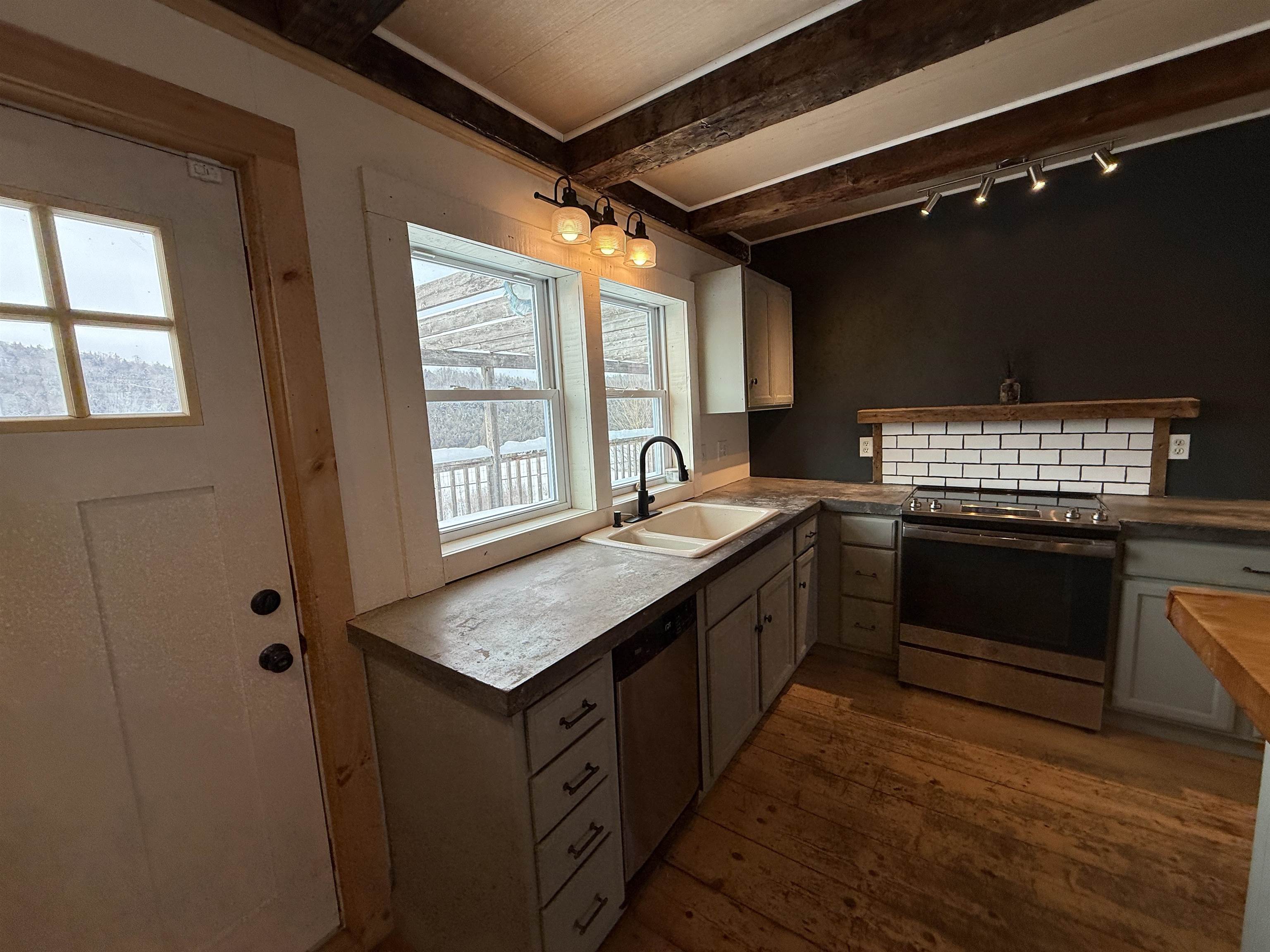 1110 Creek Road Albany, VT 05845 - Photo 6 of 55