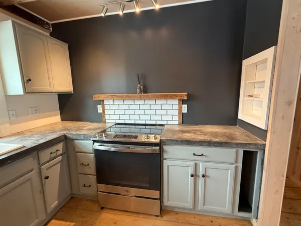 $289,000 | 1110 Creek Road, Albany, VT 05845