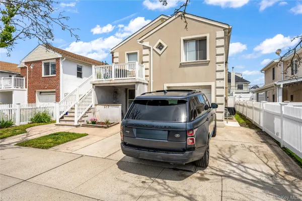 $3,200 | 517 East Broadway, Long Beach, NY 11561