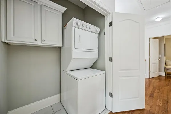 $1,049,000 | 849 Inman Vlg Parkway Northeast, Atlanta, GA 30307