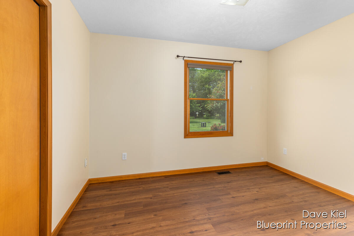 2207 Rozell Drive Middleville, MI 49333 - Photo 11 of 32 IMG_1010