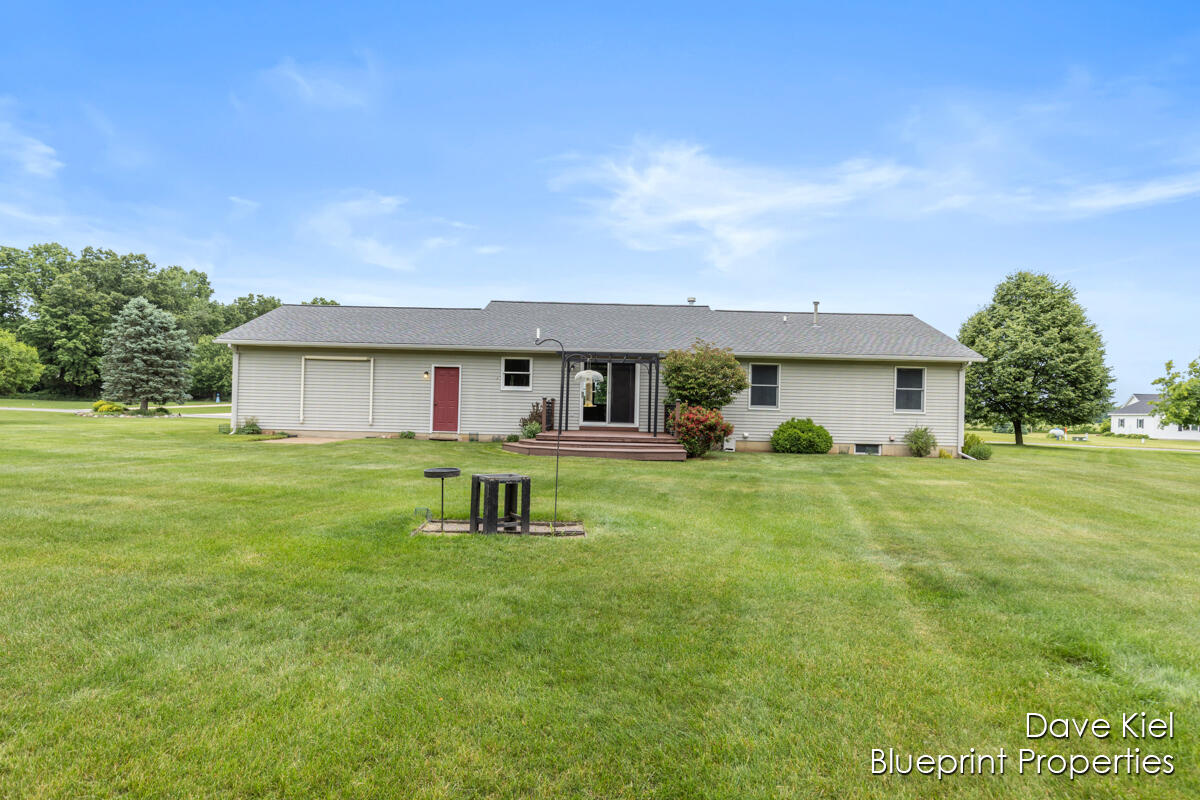2207 Rozell Drive Middleville, MI 49333 - Photo 19 of 32 IMG_1018