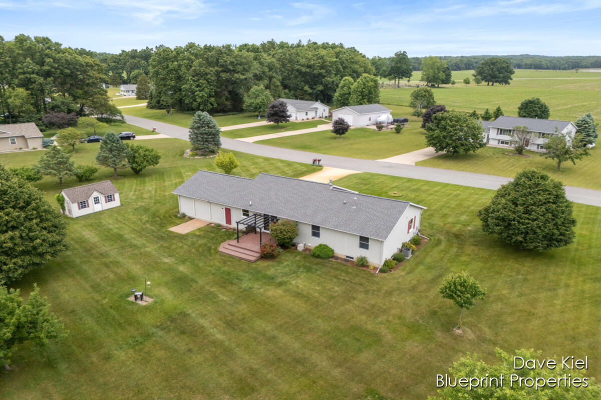 2207 Rozell Drive Middleville, MI 49333 - Photo 26 of 32 IMG_1025