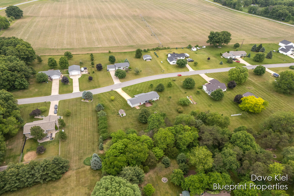 2207 Rozell Drive Middleville, MI 49333 - Photo 29 of 32 IMG_1028