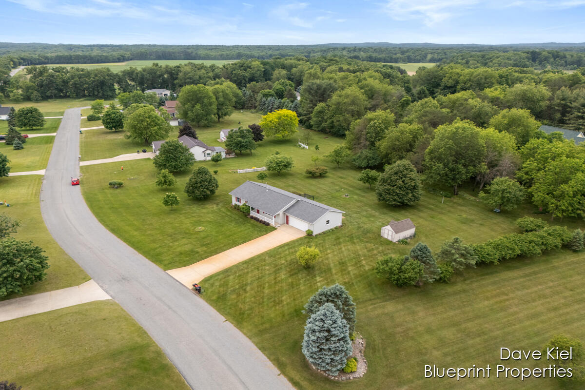 2207 Rozell Drive Middleville, MI 49333 - Photo 30 of 32 IMG_1029