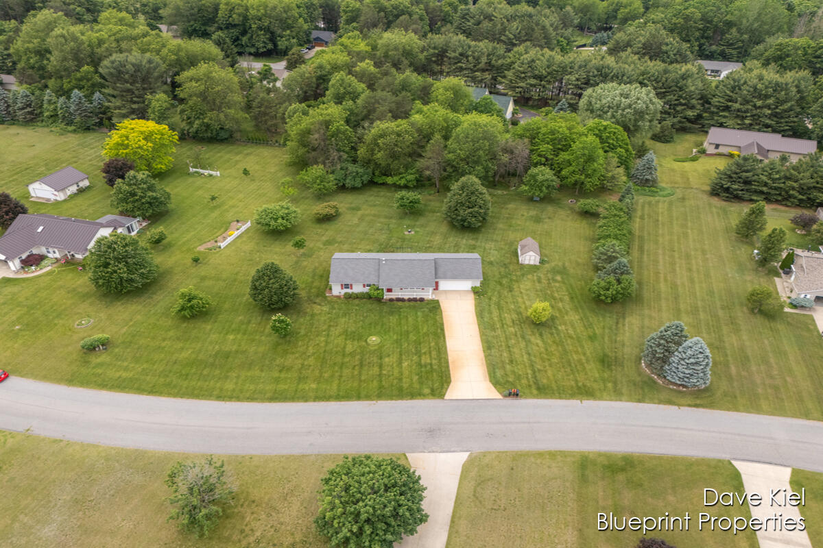 2207 Rozell Drive Middleville, MI 49333 - Photo 31 of 32 IMG_1030