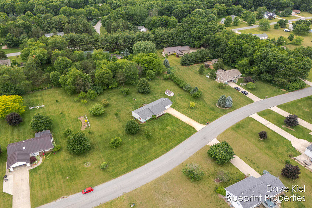 2207 Rozell Drive Middleville, MI 49333 - Photo 32 of 32 IMG_1031