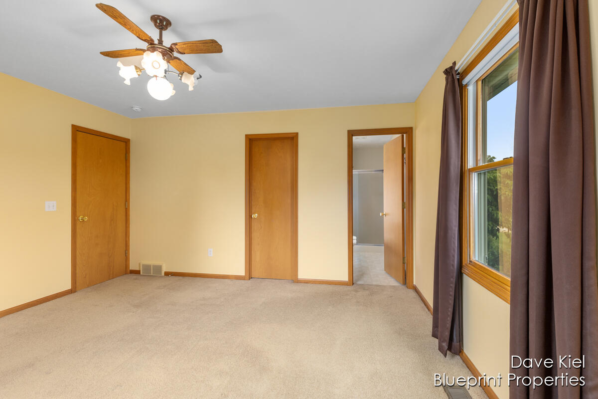 2207 Rozell Drive Middleville, MI 49333 - Photo 8 of 32 IMG_1007