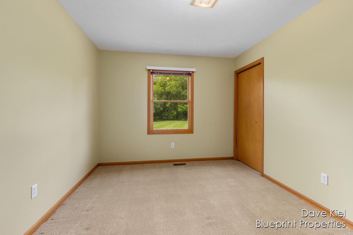 2207 Rozell Drive Middleville, MI 49333 - Photo 10 of 32 IMG_1009