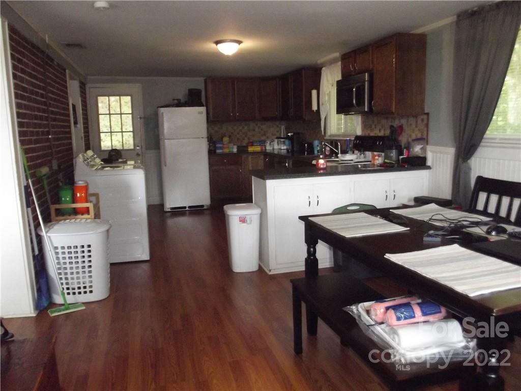4881 Lee Cline Road Conover, NC 28613 - Photo 6 of 21 Gallery Image 6