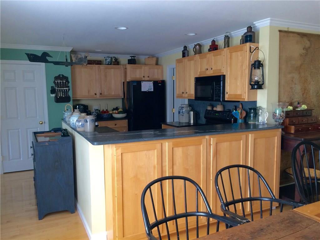 26 A Richardson Road, Unit 7 Bass Harbor, ME 04653 - Photo 11 of 16 kitchen3