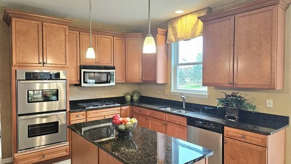 $480,990 | 19723 Oakwood Avenue, Lynwood, IL 60411