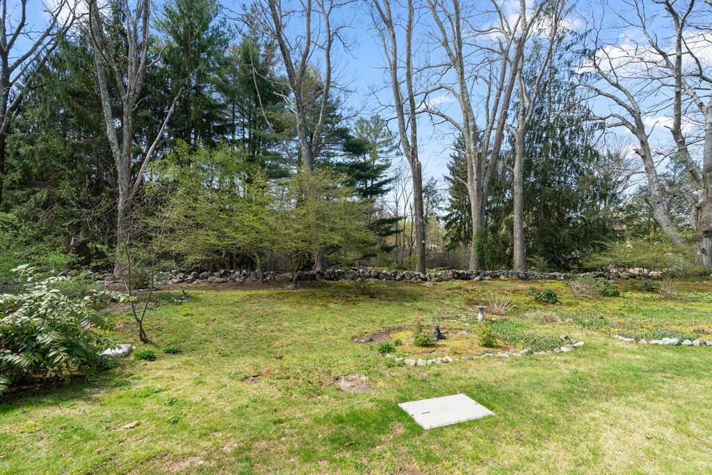 93 Jericho Road, Unit 93 Weston, MA 02493 - Photo 11 of 13