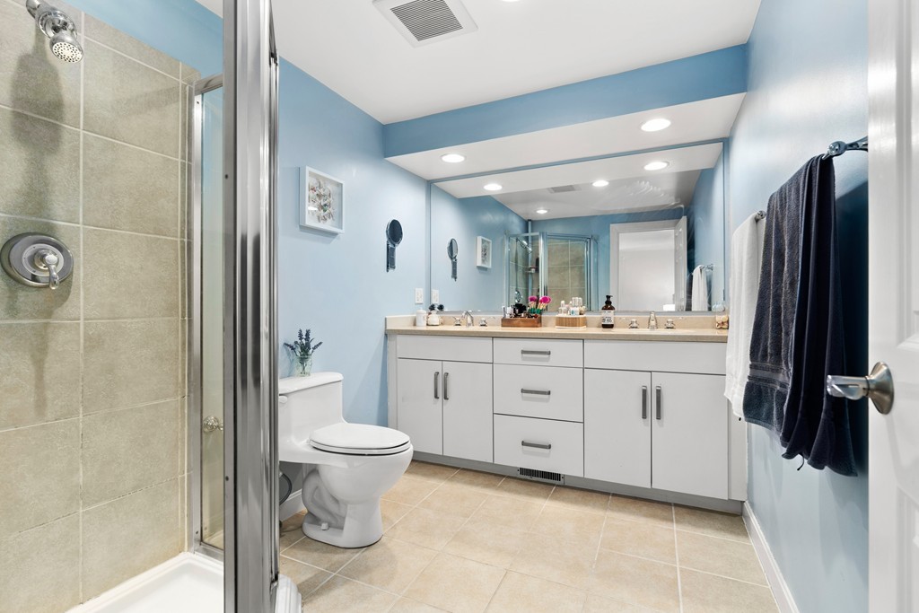 93 Jericho Road, Unit 93 Weston, MA 02493 - Photo 7 of 13