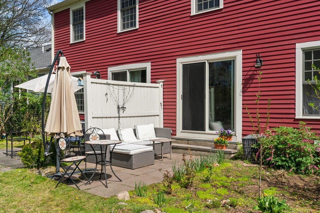 93 Jericho Road, Unit 93 Weston, MA 02493 - Photo 9 of 13