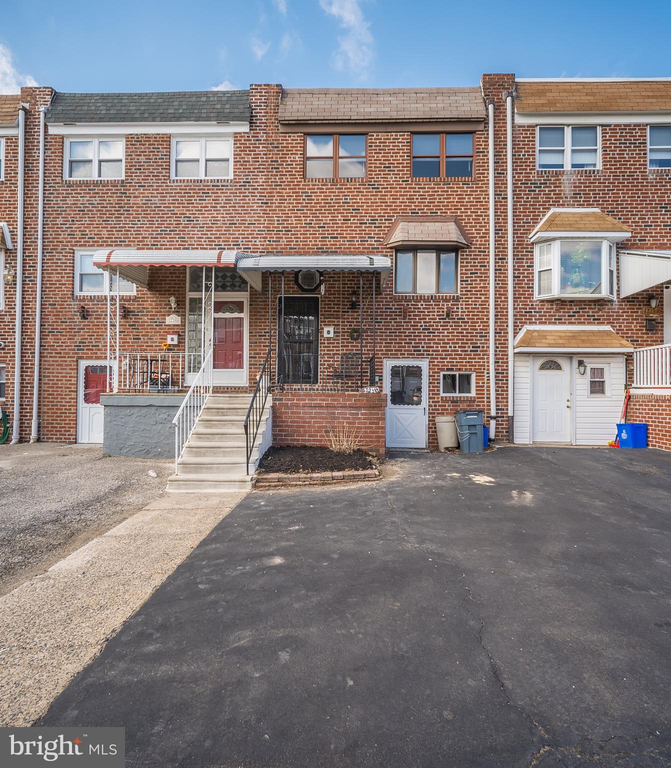 12150 Aster Road Philadelphia, PA 19154 - Photo 1 of 19