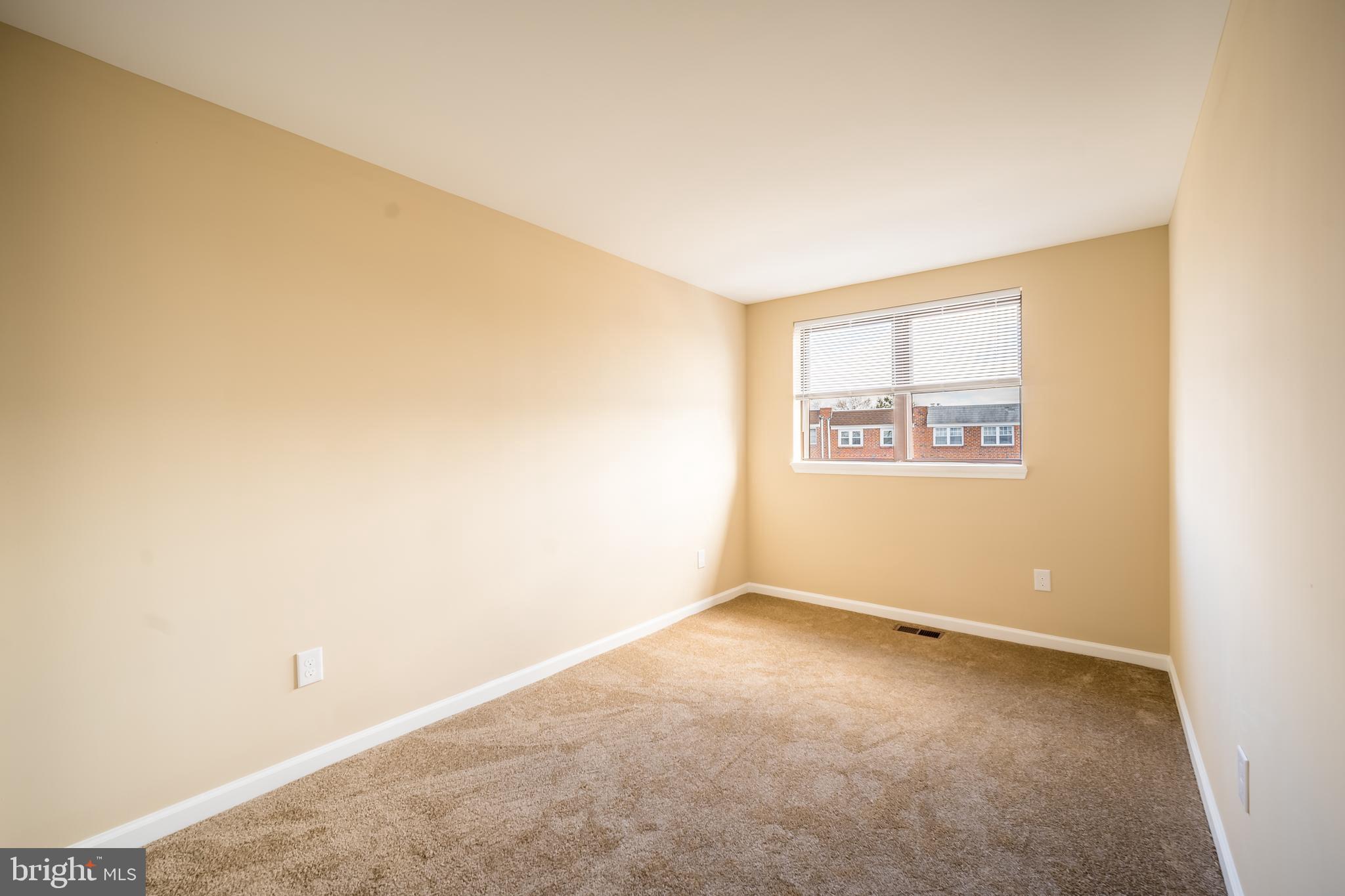 12150 Aster Road Philadelphia, PA 19154 - Photo 12 of 19