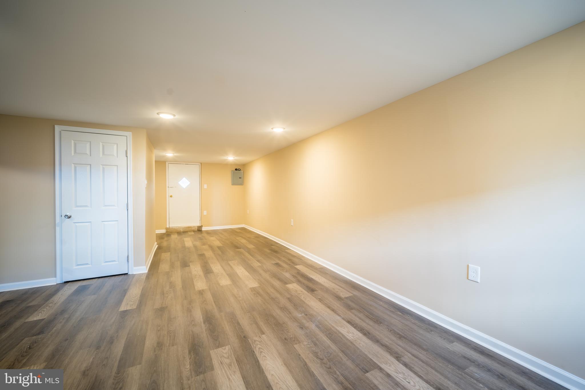 12150 Aster Road Philadelphia, PA 19154 - Photo 5 of 19