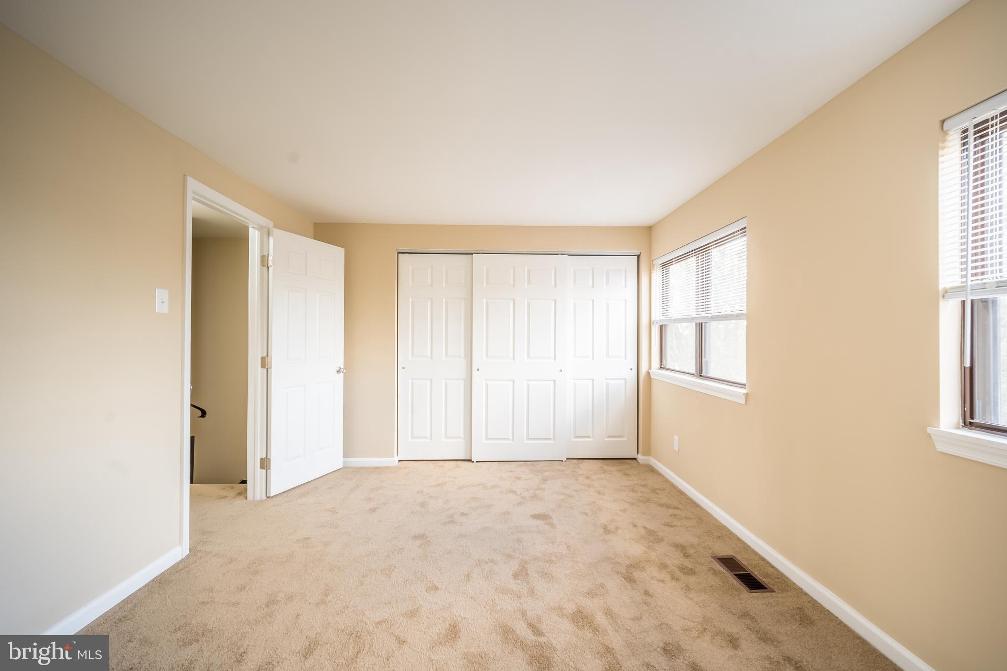 12150 Aster Road Philadelphia, PA 19154 - Photo 8 of 19