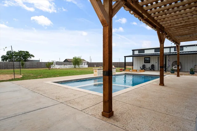 $650,000 | 1105 Cotton Crk Road, Tahoka, TX 79373