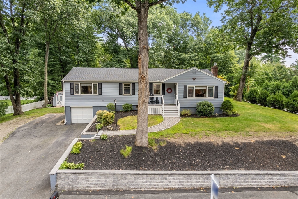 11 Southwick Road North Reading, MA 01864 - Photo 1 of 40 Gallery Image 1