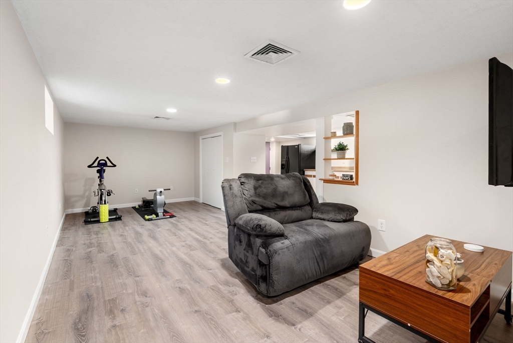 11 Southwick Road North Reading, MA 01864 - Photo 24 of 40 Gallery Image 24