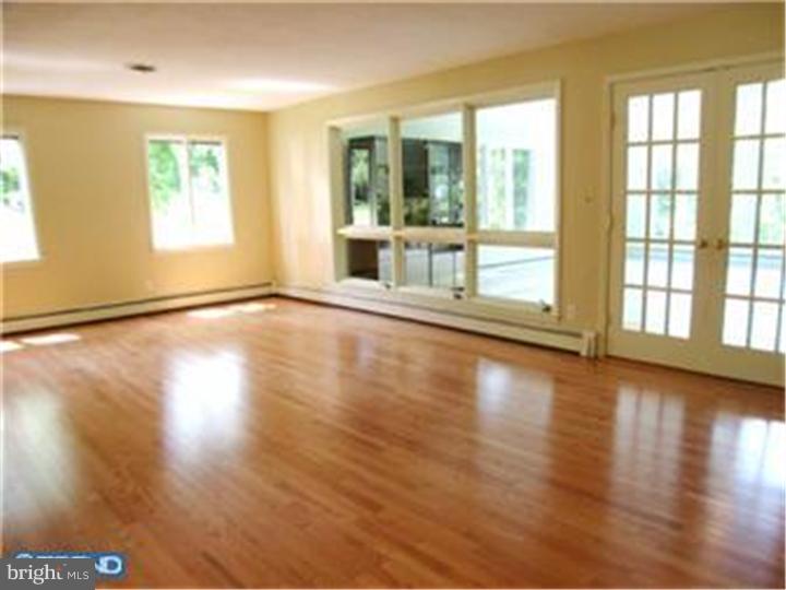 406 Terhune Road Princeton, NJ 08540 - Photo 4 of 18