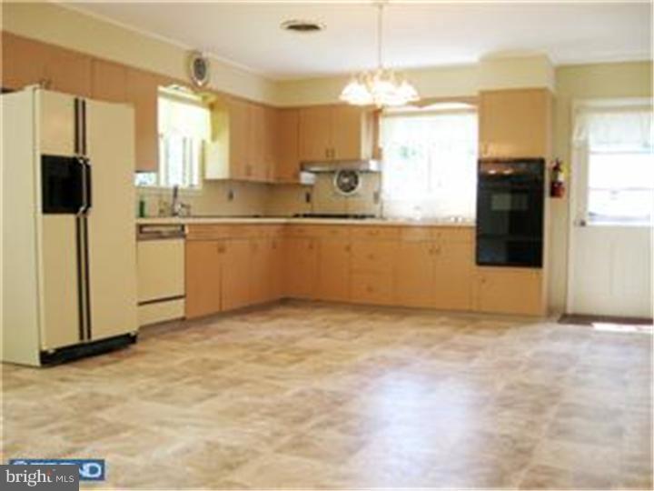 406 Terhune Road Princeton, NJ 08540 - Photo 8 of 18