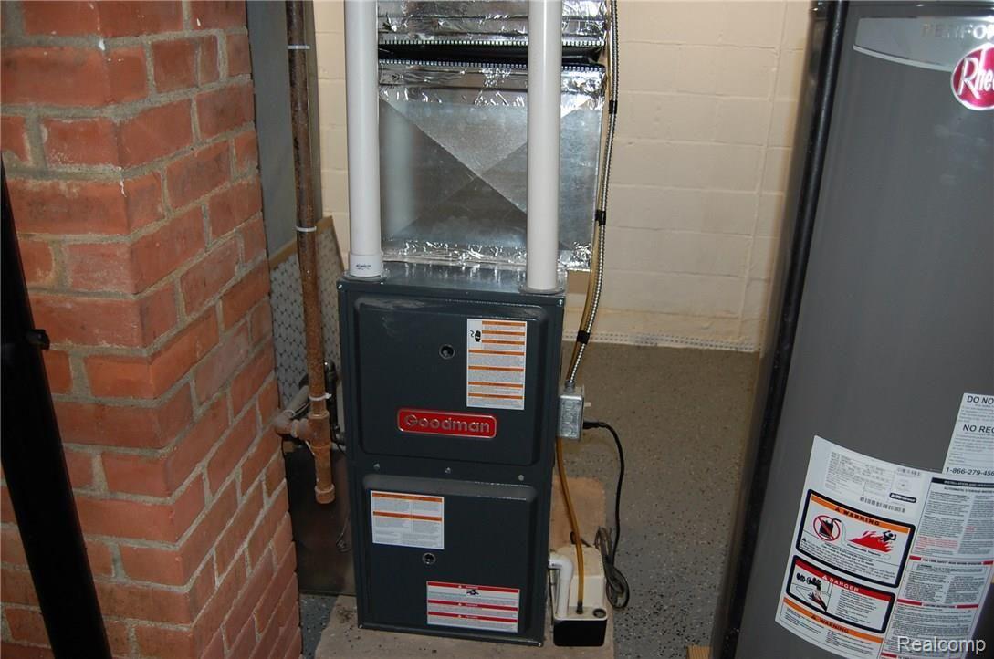 27004 Inkster Road Flat Rock, MI 48134 - Photo 28 of 36 97% Eff Furnace