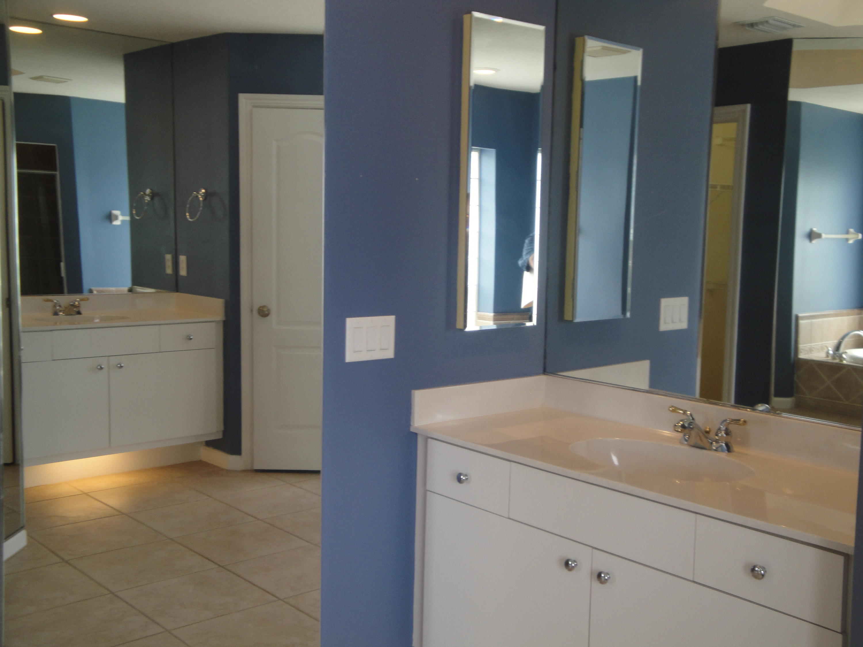 6037 Northwest Wolverine Road Port St. Lucie, FL 34986 - Photo 10 of 16 DSC09456.JPG