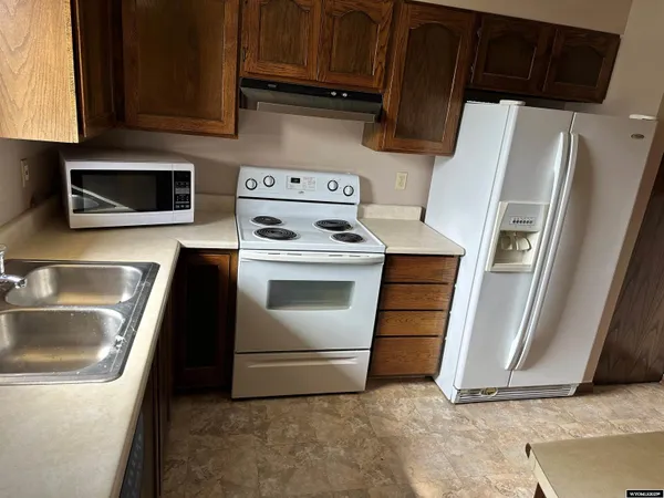 $350,000 | 921 East 22nd Avenue, Torrington, WY 82240