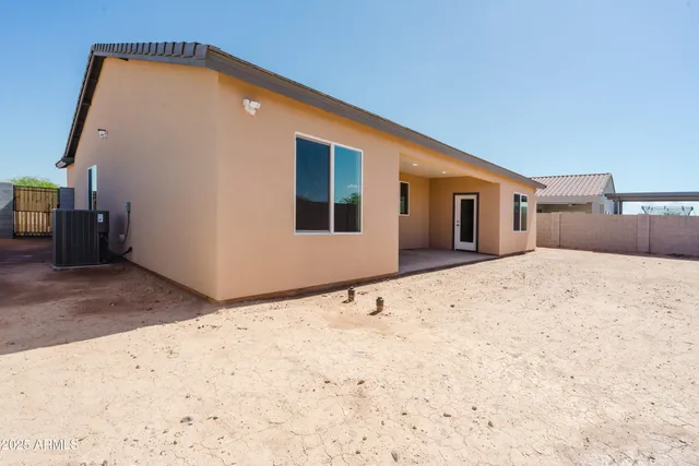 $335,000 | 10199 West Bradshaw Drive, Arizona City, AZ 85123
