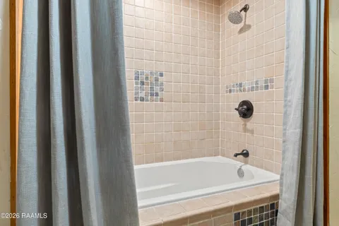 $294,900 | 14 Shadows Drive, Lafayette, LA 70508