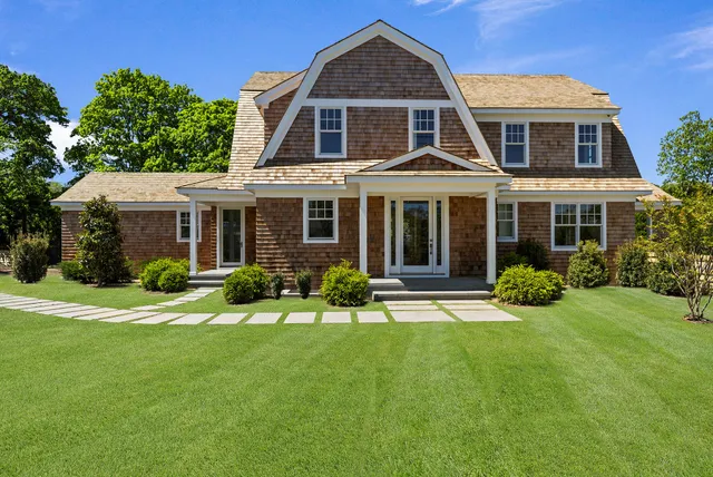 $3,650,000 | 245 Mill Road, Westhampton Beach, NY 11978